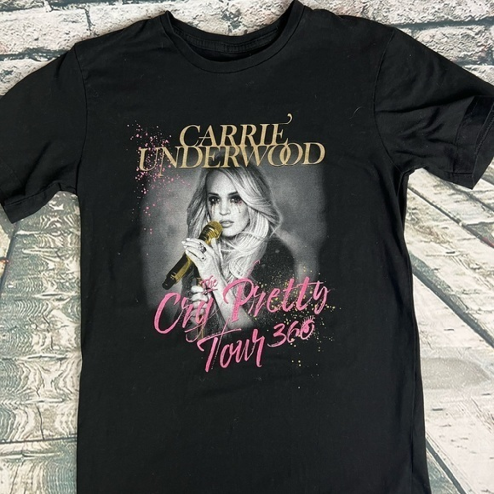 Carrie Underwood Cry Pretty Tour 360 Black Merch Stand T-Shirt Size‎ S